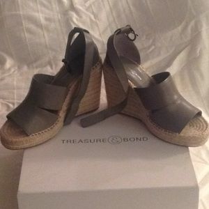 Wedge sandals